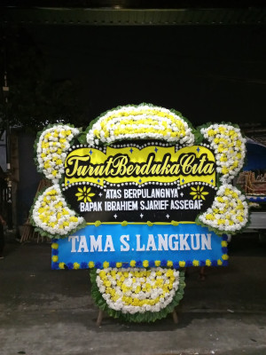 Papan Bunga Duka di Gedung Johor