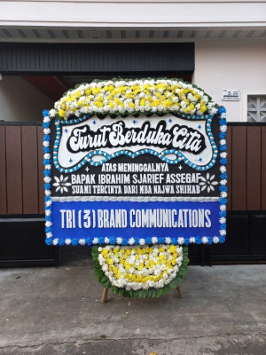 Papan Bunga Duka di Gedung Johor